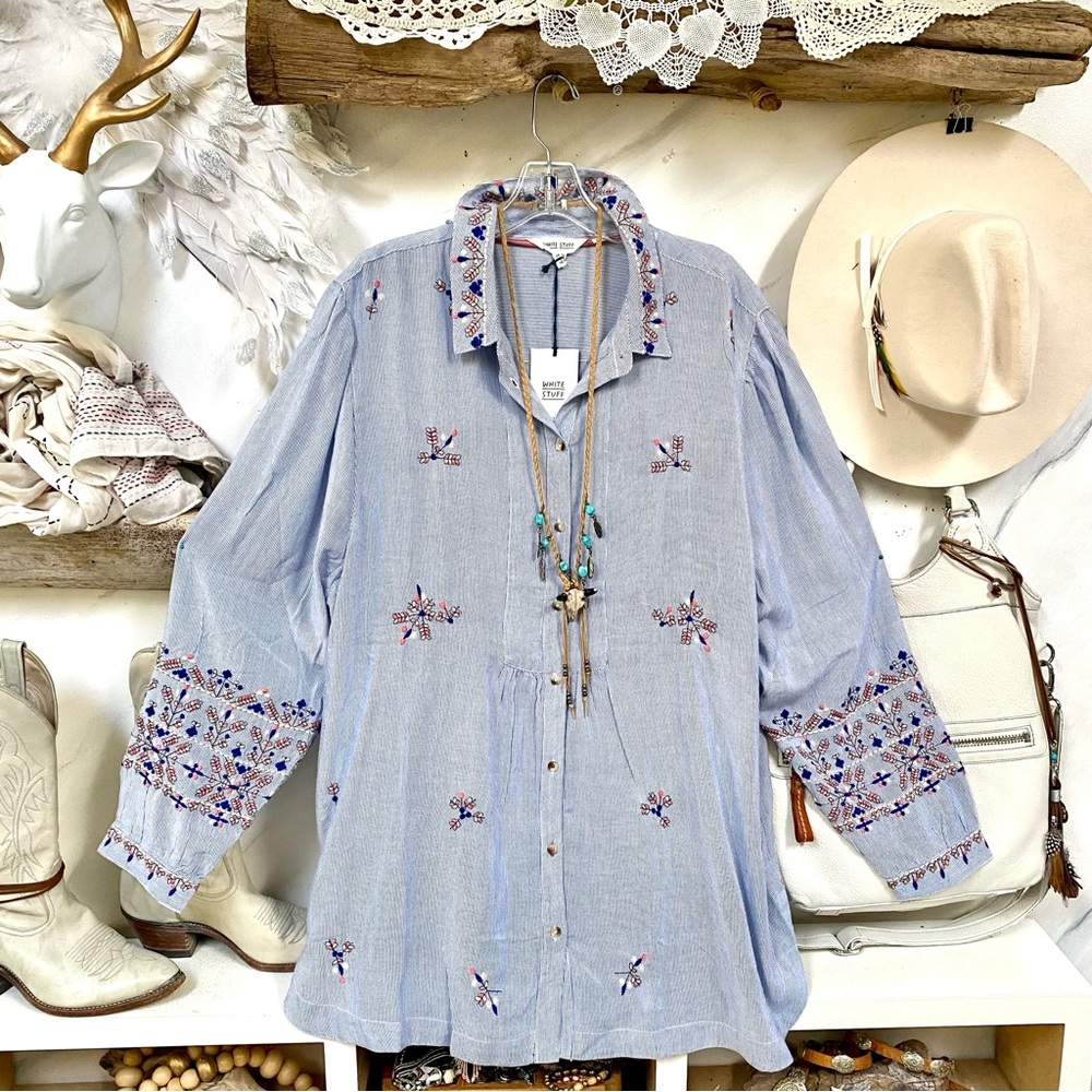 SOLD⭐️Prairie farmhouse boho embroidered tunic blouse/cover up w peasant feel - Picture 4 of 16